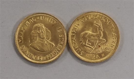 Two South African Two Rand gold coins, 1962, 15.98g gross, AUNC